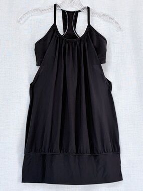 Lululemon Athletica NoLimits women’s black top tank, loose fit,built-In bra.Sz 6